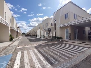 CASA EM CONDOMINIO À VENDA PROXIMO A AV. KENNEDY