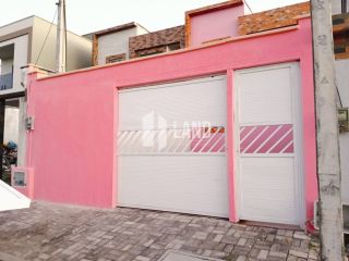 Casa duplex no loteamento Varandas Terra Brasilis com 4 suítes, 4 vagas, lavabo, cozinha americana, quintal, clube com lazer completo, casa 130m2 - Terreno 150m2 (6x25) - R$ 590.000 - Aquiraz/CE