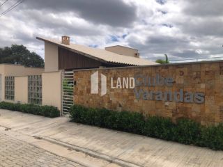 Casa duplex no loteamento Varandas Terra Brasilis com 4 suítes, 4 vagas, lavabo, cozinha americana, quintal, clube com lazer completo, casa 130m2 - Terreno 150m2 (6x25) - R$ 590.000 - Aquiraz/CE
