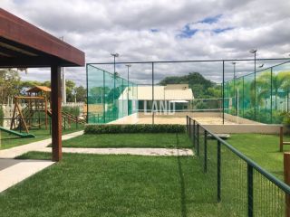 Casa duplex no loteamento Varandas Terra Brasilis com 4 suítes, 4 vagas, lavabo, cozinha americana, quintal, clube com lazer completo, casa 130m2 - Terreno 150m2 (6x25) - R$ 590.000 - Aquiraz/CE