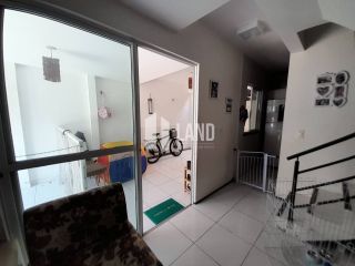 CASA EM CONDOMÍNIO FECHADO COM 3 QUARTOS POR 385 MIL - ITAPERI, FORTALEZA - CE