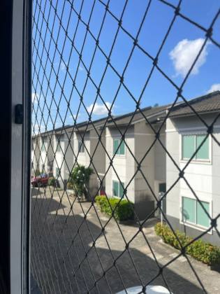 CASA EM CONDOMÍNIO FECHADO COM 3 QUARTOS POR 369 MIL - ITAPERI, FORTALEZA - CE