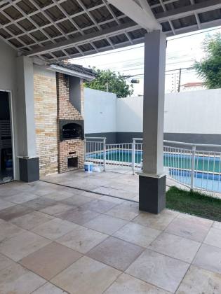 CASA EM CONDOMÍNIO FECHADO COM 3 QUARTOS POR 369 MIL - ITAPERI, FORTALEZA - CE