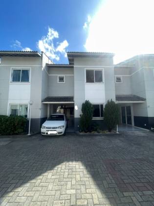 CASA EM CONDOMÍNIO FECHADO COM 3 QUARTOS POR 369 MIL - ITAPERI, FORTALEZA - CE