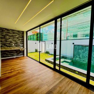 CASA PLANA NA CIDADE ALPHA - R$ 1.150.000,00 / OPORTUNIDADE