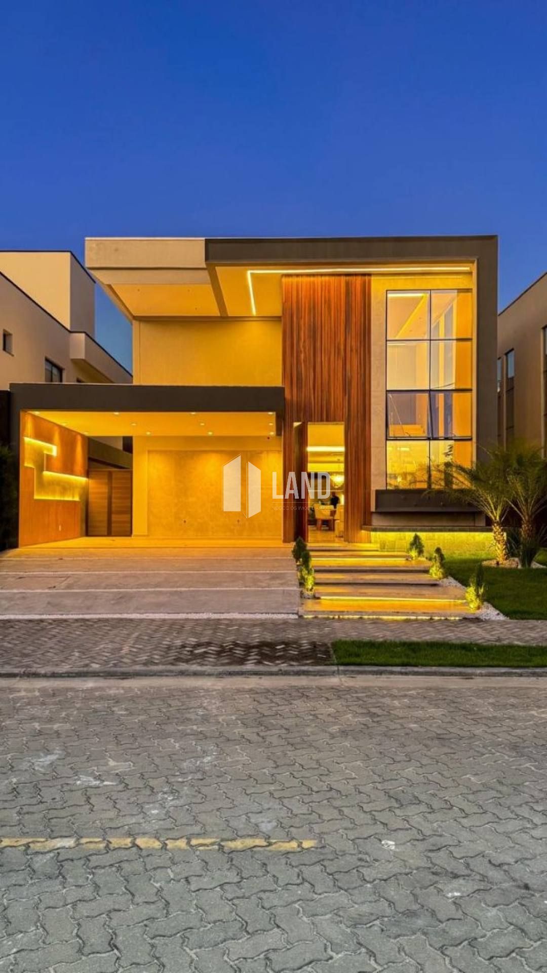 CONFORTO EM ALTO PADRÃO - CASA A VENDA NA CIDADE ALPHA - POR R$ 2.490.000,00