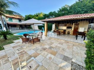 Casa de Condomínio Para Vender com 3 quartos 2 suítes no bairro Lagoa Redonda em Fortaleza