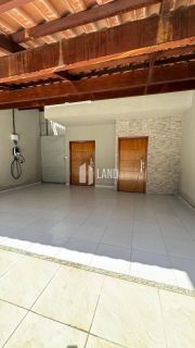Casa Para Vender com 05 quartos 02 suítes no bairro Cidade dos Funcionarios em Fortaleza