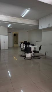 Casa Para Vender com 05 quartos 02 suítes no bairro Cidade dos Funcionarios em Fortaleza