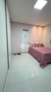 Casa Para Vender com 05 quartos 02 suítes no bairro Cidade dos Funcionarios em Fortaleza