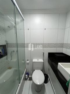 Apartamento Semi-Mobiliado com 2 Suítes em Messejana