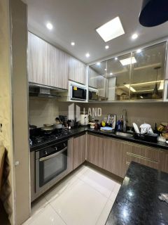 Apartamento Semi-Mobiliado com 2 Suítes em Messejana