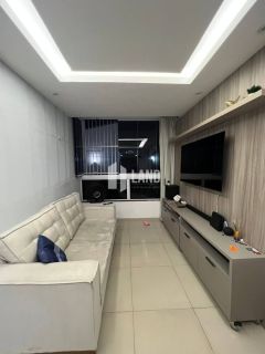 Apartamento Semi-Mobiliado com 2 Suítes em Messejana