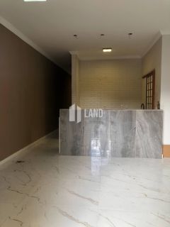 Casa Plana no Loteamento Varandas Terra Brasilis com 4 quartos (2 suítes), 4 vagas, 2 banheiros sociais, 2 cozinhas americana, quintal, clube com lazer completo, Casa 124m2 - Lote 298m2 - R$ 3.000 (mês) - Aquiraz/CE.