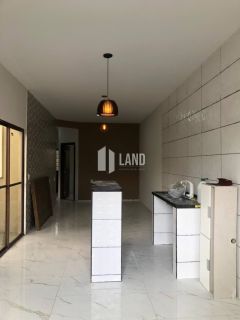 Casa Plana no Loteamento Varandas Terra Brasilis com 4 quartos (2 suítes), 4 vagas, 2 banheiros sociais, 2 cozinhas americana, quintal, clube com lazer completo, Casa 124m2 - Lote 298m2 - R$ 3.000 (mês) - Aquiraz/CE.