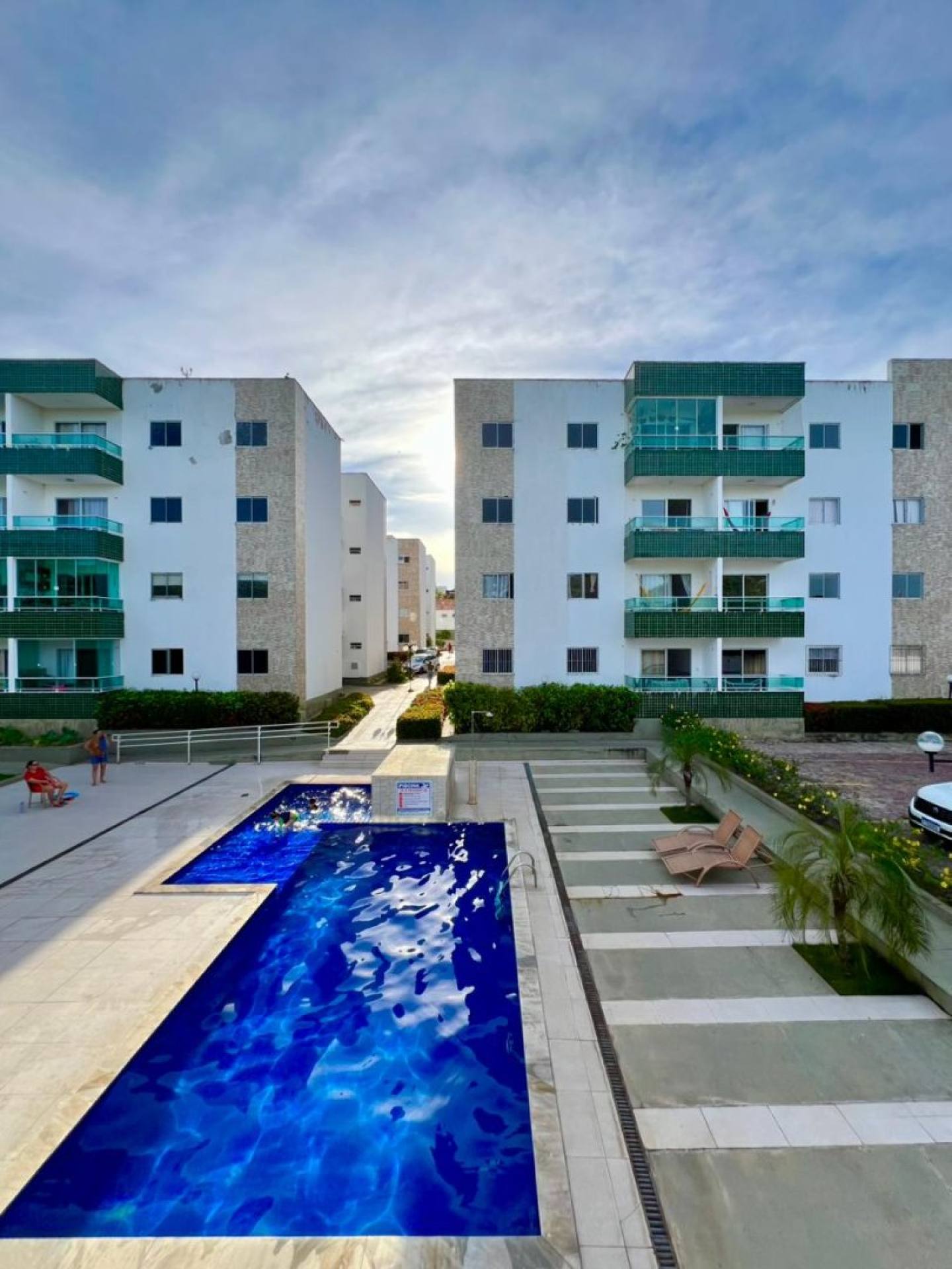 Apartamento térreo, de 77m² com 3 quartos no Bairro Cristo Rei