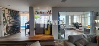 COBERTURA PLANA ESPETACULAR COM 5 SUÍTES E PISCINA PRIVATIVA !