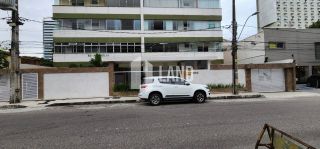 COBERTURA PLANA ESPETACULAR COM 5 SUÍTES E PISCINA PRIVATIVA !