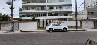 COBERTURA PLANA ESPETACULAR COM 5 SUÍTES E PISCINA PRIVATIVA !