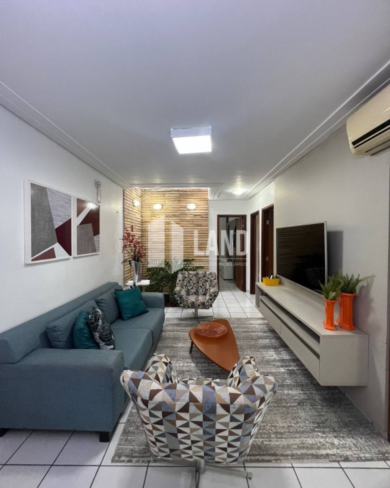 Casa de condomínio no Bairro Morada do Sol