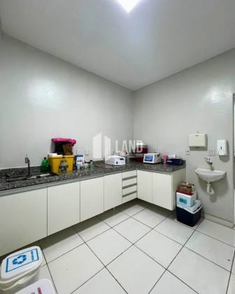 Luva de uma clínica com consultórios no Centro de Teresina