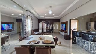 Casa no Dirceu, BEM AMPLA e Porteira Fechada.