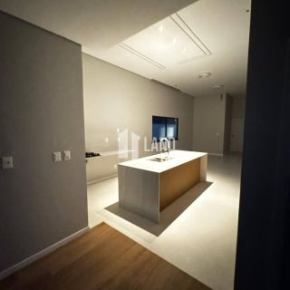 Casa de Condomínio Para Vender com 03 quartos 03 suítes no bairro Cidade Alpha em Eusébio