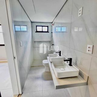 Casa de Condomínio Para Vender com 03 quartos 03 suítes no bairro Cidade Alpha em Eusébio