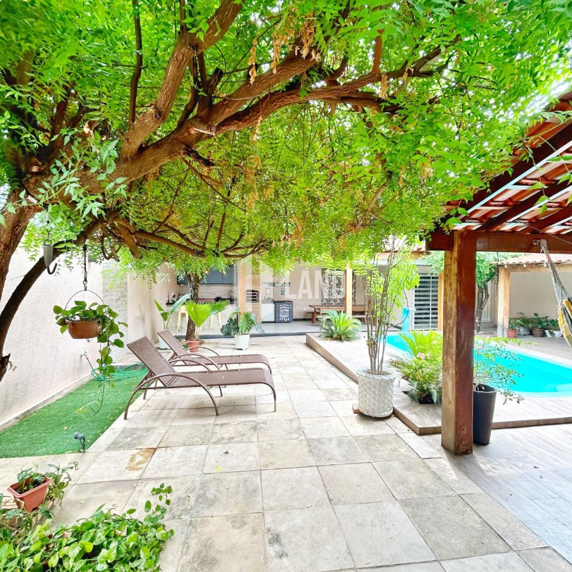 Casa Para Vender com 3 quartos 2 suítes no bairro São Francisco em Timon