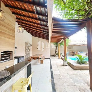 Casa Para Vender com 3 quartos 2 suítes no bairro São Francisco em Timon