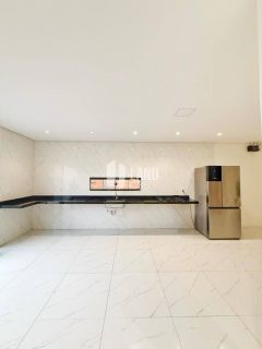 Casa Para Vender com 4 quartos 2 suítes no bairro Reserva das flores em Timon