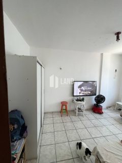 APARTAMENTO A VENDA NA AVENIDA OLIVEIRA PAIVA - R$ 290.000,00
