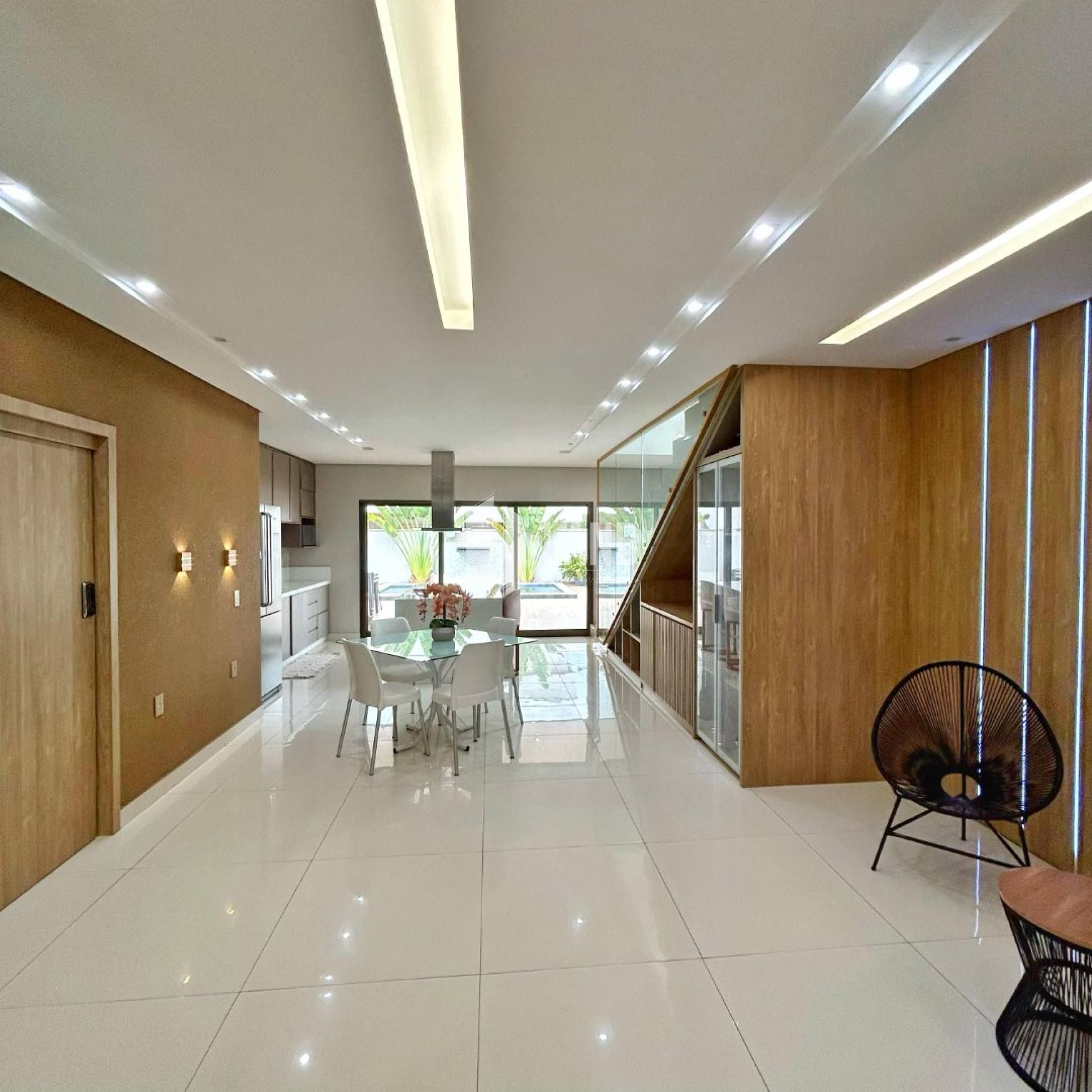 Casa em condomínio no Jóia — 5 quartos, 3 suítes e muito conforto