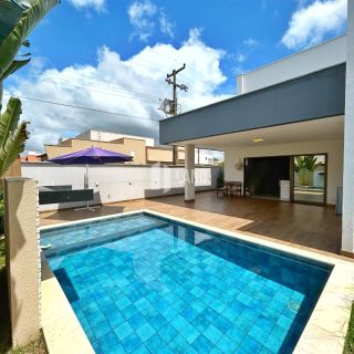 Casa em condomínio no Jóia — 5 quartos, 3 suítes e muito conforto