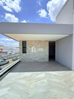 Casa de condomínio no Aldebaran Leste com 4 suítes e fino acabamento