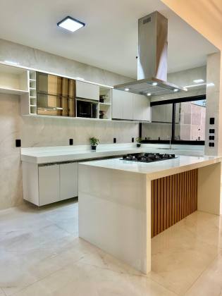 Casa para vender com 4 quartos 4 suítes no Eusébio													<<< Selecione uma Cidade em 													<<< Selecione um Estado