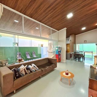 Oportunidade Única no Village Jóia | Casa Térrea com Mini Campo e Estrutura de Clube!