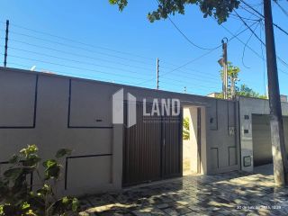 CASA A VENDA EM RUA PRIVATIVA NA MESSEJANA - 180m² - R$ 495.000,00