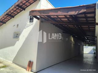 CASA A VENDA EM RUA PRIVATIVA NA MESSEJANA - 180m² - R$ 495.000,00
