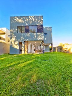 Casa Exclusiva à Venda – Alphaville Teresina