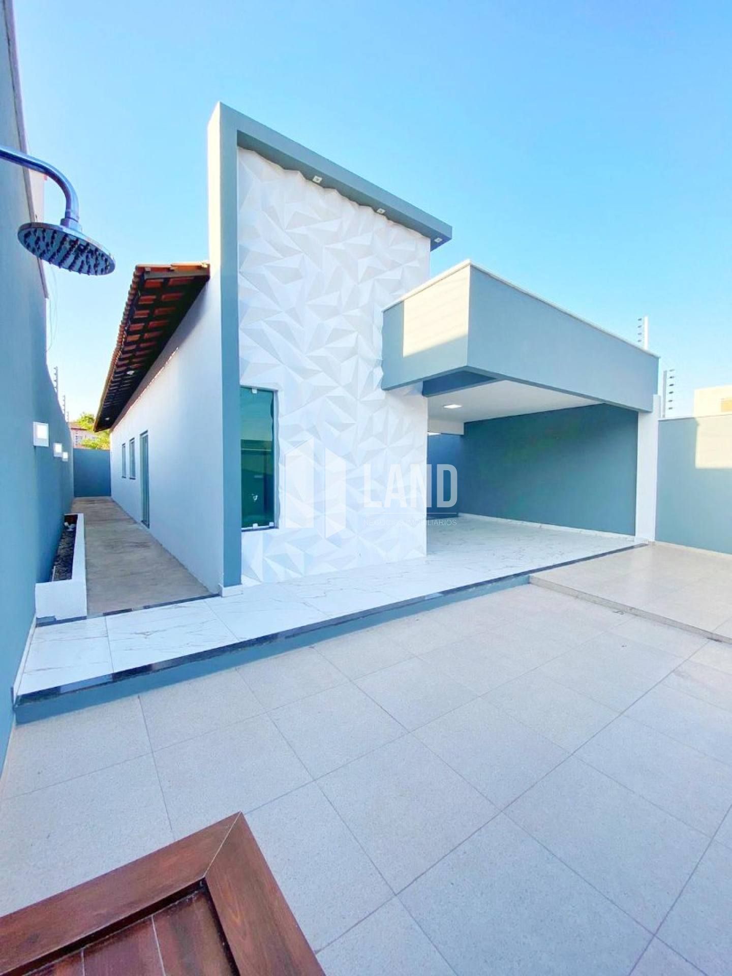 Casa com 3 quartos, sendo 2 suítes, no Centro de Timon/MA.