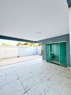 Casa Para Vender com 3 quartos 2 suítes no bairro Centro em Timon