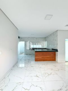 Casa Para Vender com 3 quartos 2 suítes no bairro Centro em Timon