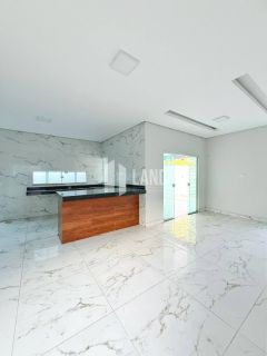 Casa Para Vender com 3 quartos 2 suítes no bairro Centro em Timon