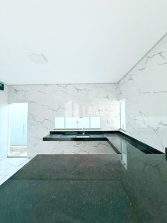 Casa Para Vender com 3 quartos 2 suítes no bairro Centro em Timon