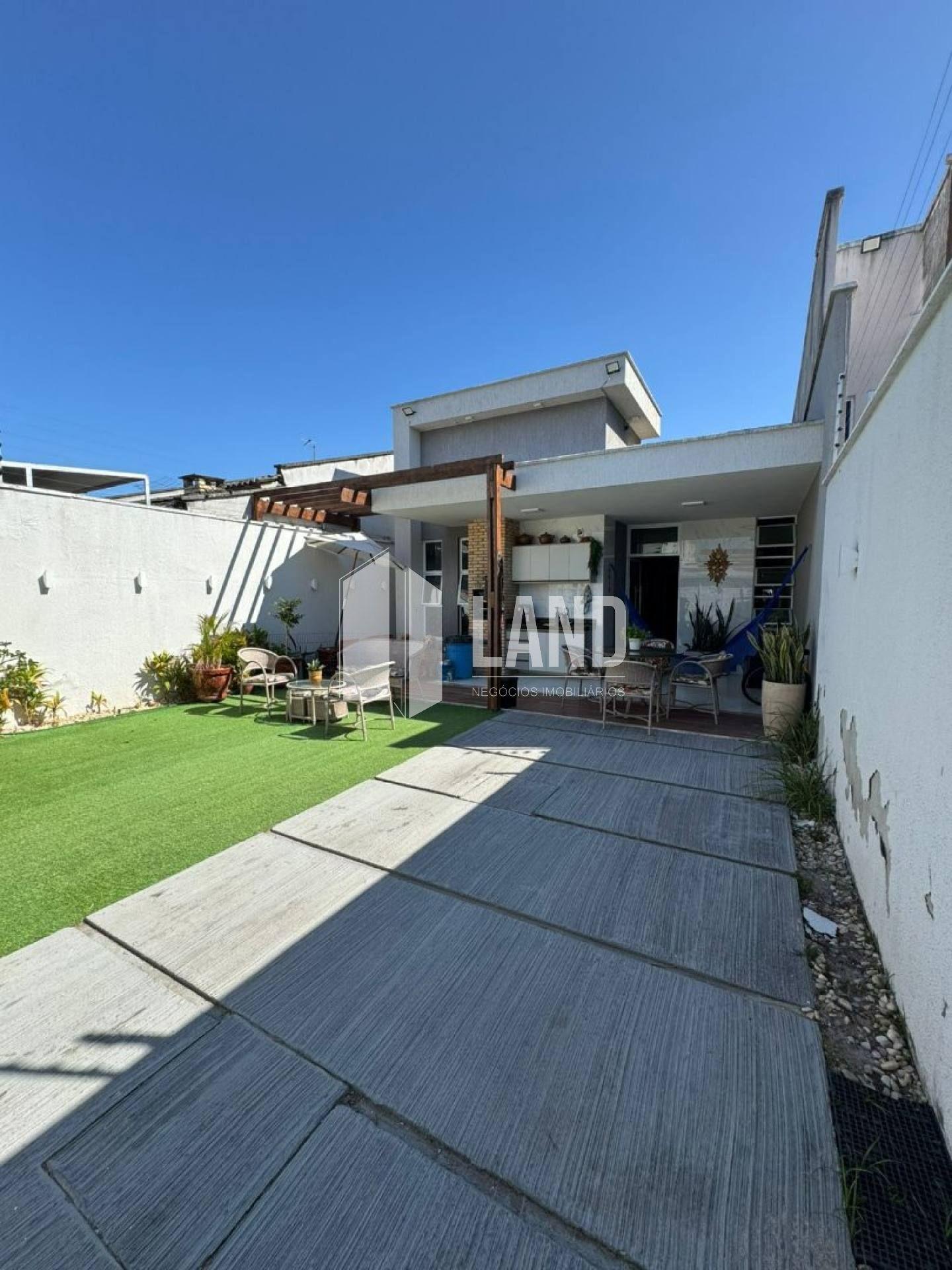 Casa no São Bento com 3 Suítes, Energia Solar, 212M² - R$600.000,00