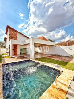 Casa Para Vender com 3 quartos 3 suítes no bairro Uruguai em Teresina