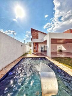 Casa Para Vender com 3 quartos 3 suítes no bairro Uruguai em Teresina