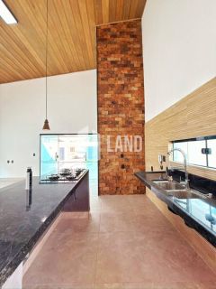 Casa Para Vender com 3 quartos 3 suítes no bairro Uruguai em Teresina