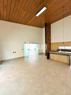 Casa Para Vender com 3 quartos 3 suítes no bairro Uruguai em Teresina